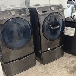 Samsung Frontload Washer And Gas Dryer Set 