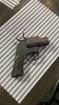 1942 World War 2 Flare Gun  