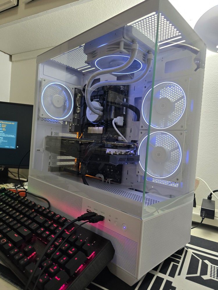 Gaming pc desktop computer intel i7-8700k, rtx 2070 super, 16 gb ram, nvme, wifi, keyboard and mouse