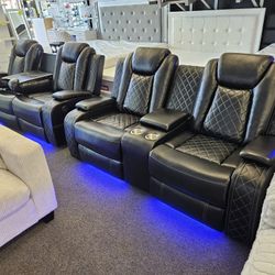 Viernes Negro 3 Pcs De Reclinables Negros De Piel Con LED Luz Y Cargador Inalambrico $1699 Solo Un Set