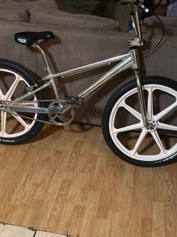 24” gt box stay