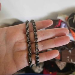 Magnetic clasp bracelet