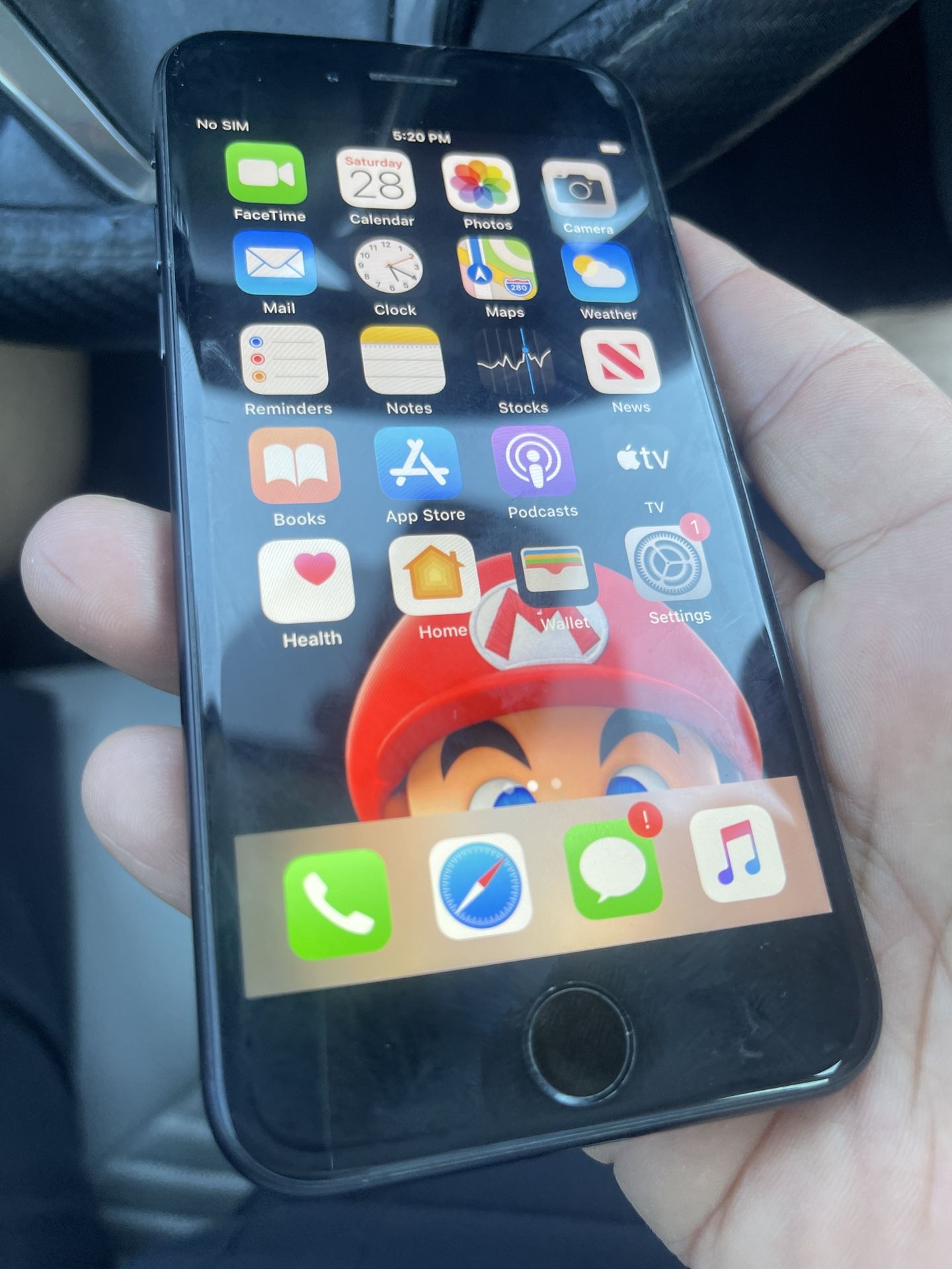 iPhone 7 32gb For T-Mobile Carriers Only. Like New No Cracks Or Damage