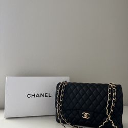 BRAND NEW CHANEL BAG WITH TAGS 