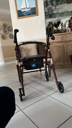 Rolling walker