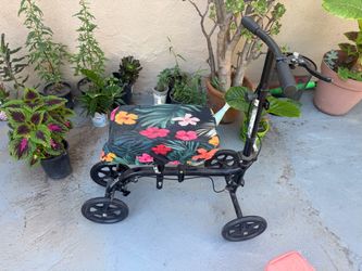Knee Scooter Walker with Floral Pad Cover