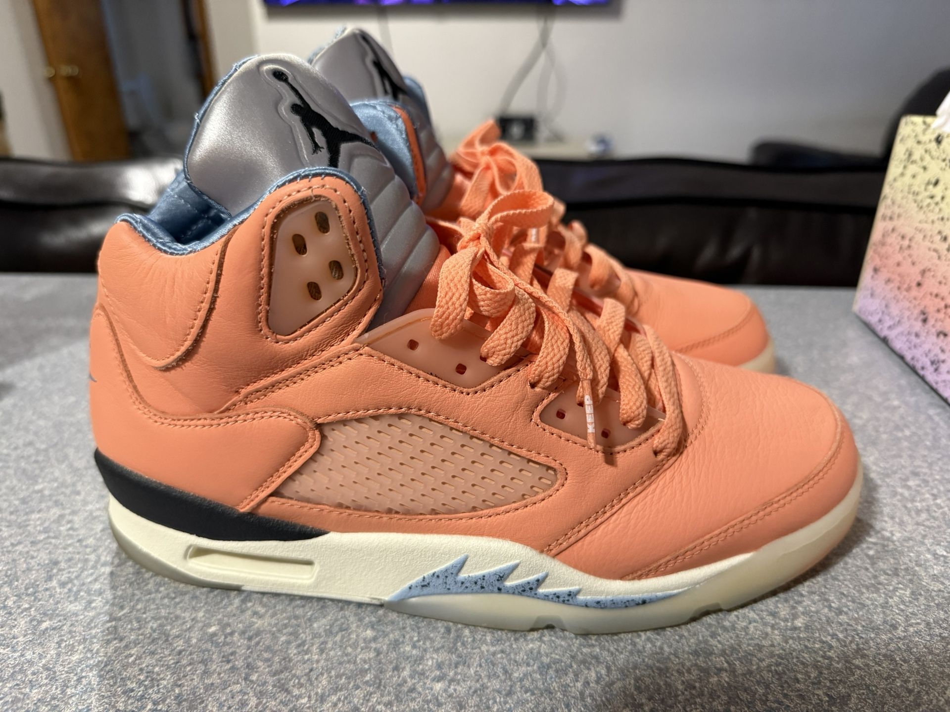 Jordan 5 “We The Best” Size 9