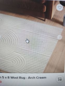 Clem 5 ×8 Wool Rug  cream color
