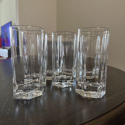 Set of 8 water glasses