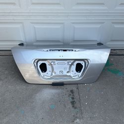 Honda Accord Trunk Lift 