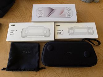 AYN Odin 3 Ultra Rainbow 1TB, 24GB RAM w/ Carrying Case, Grey Grip, Pouch, Shell