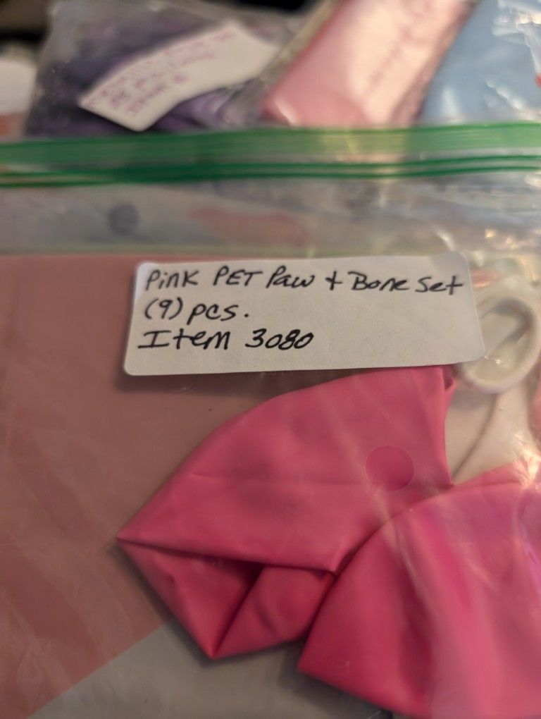 PINK SET FOR GIRL DOGS BIRTHDAY NON SMOKING HOME