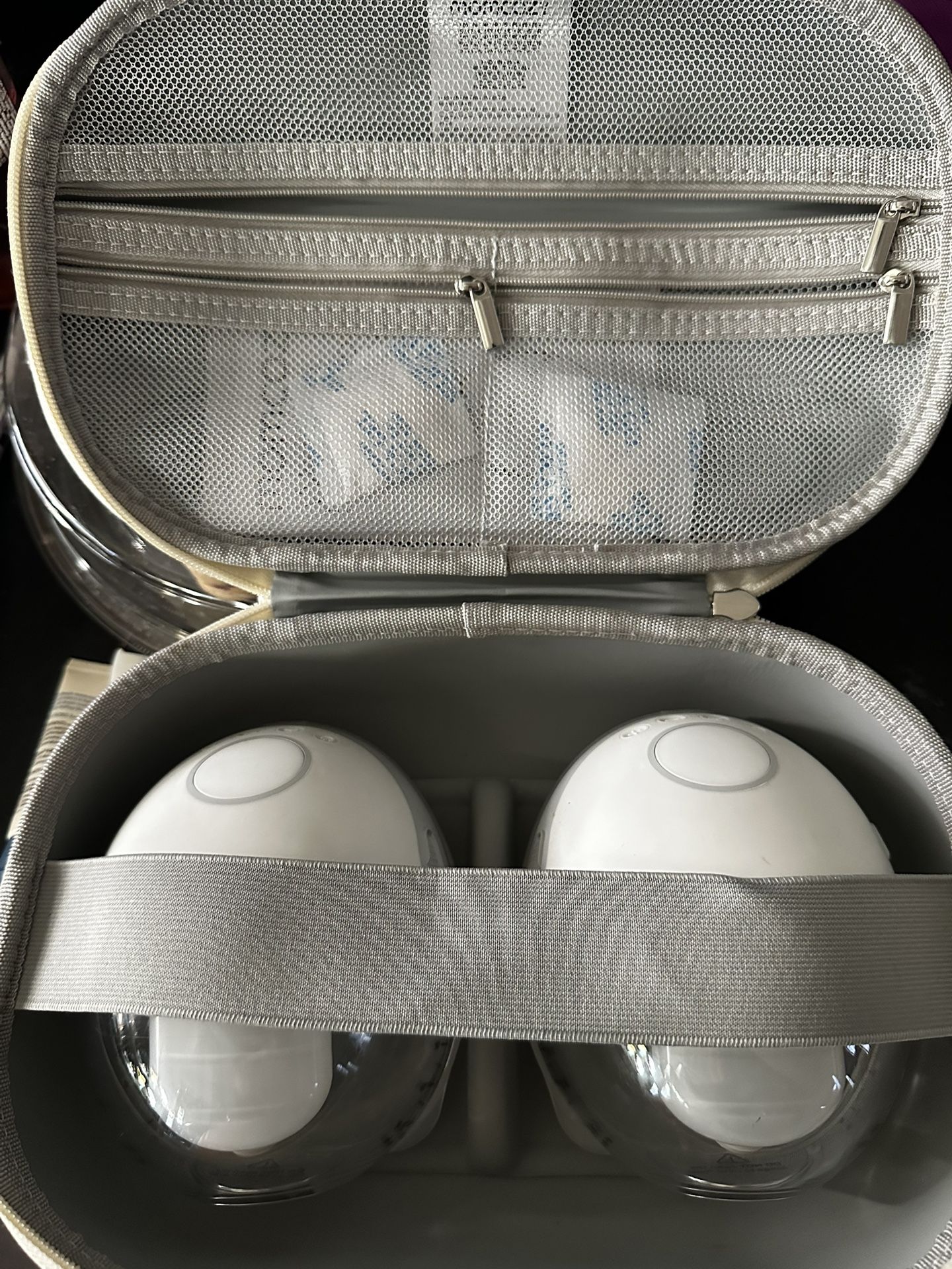 Momcozy M6 Wearable Breast Pump