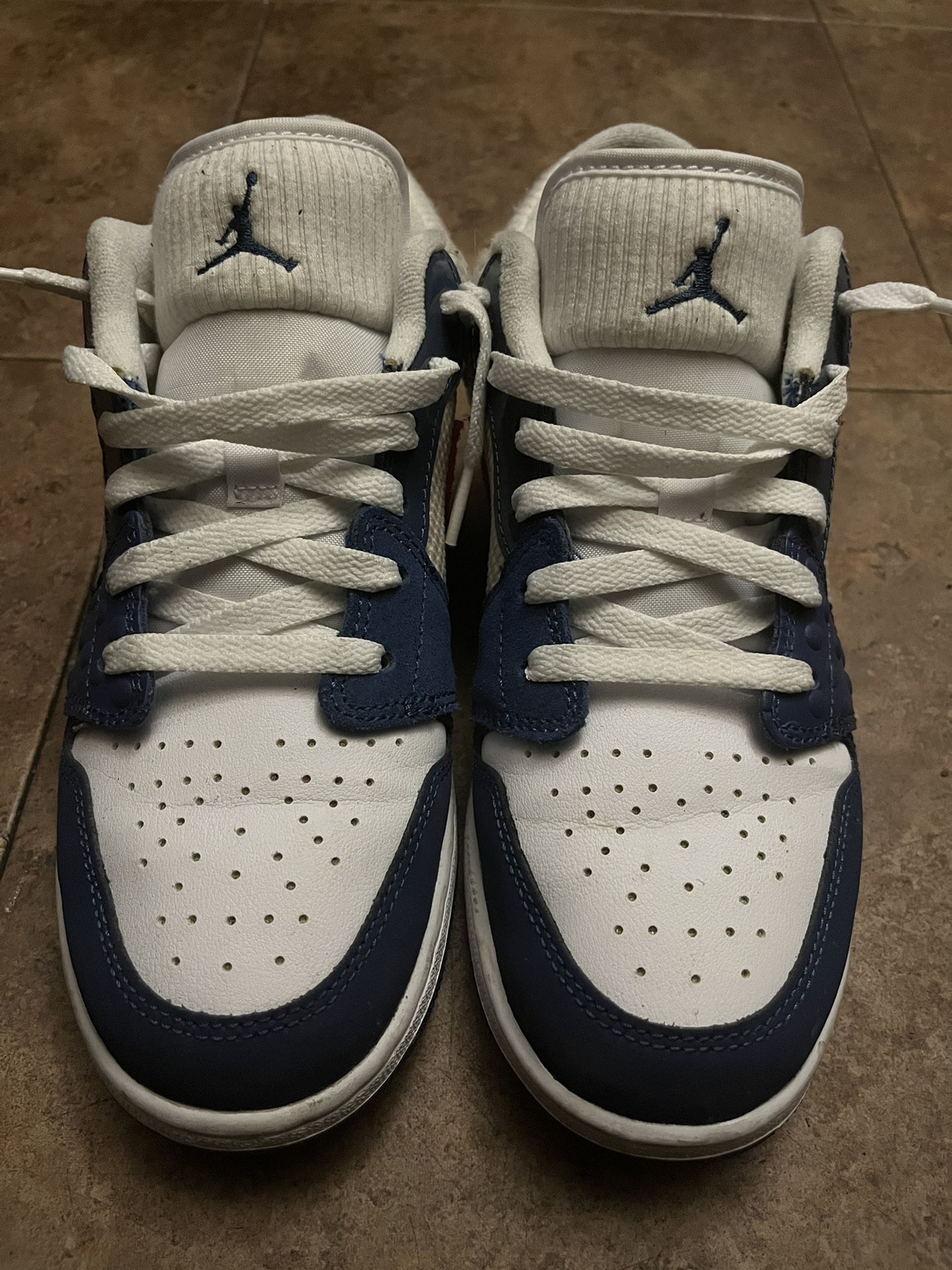 Jordan 1 Lows ‘messy room’