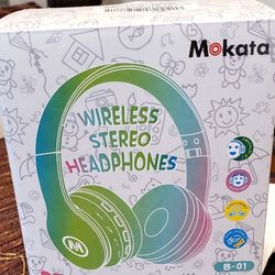 Wireless headphones.For Children 