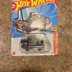 Hot-Wheels Collectible Die-Cast Vehicle - Toon'd '83 Chevy Silverado Pickup Truck - Teal and Gold - HDH54 - 1/6