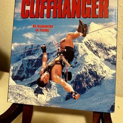 Cliffhanger 4k w/slip