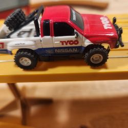 Tyco Nissan Pickup Slot car