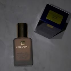 Estee Lauder Foundation 