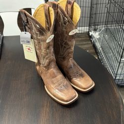 Never Worn Wide Calf Boots 