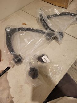 07-14 Chevy Silverado, Tahoe/GMC Sierra,Yukon Upper Control Arms,& Lower Ball Joints