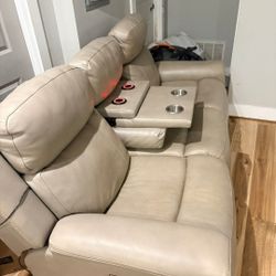 Leather Sofas 