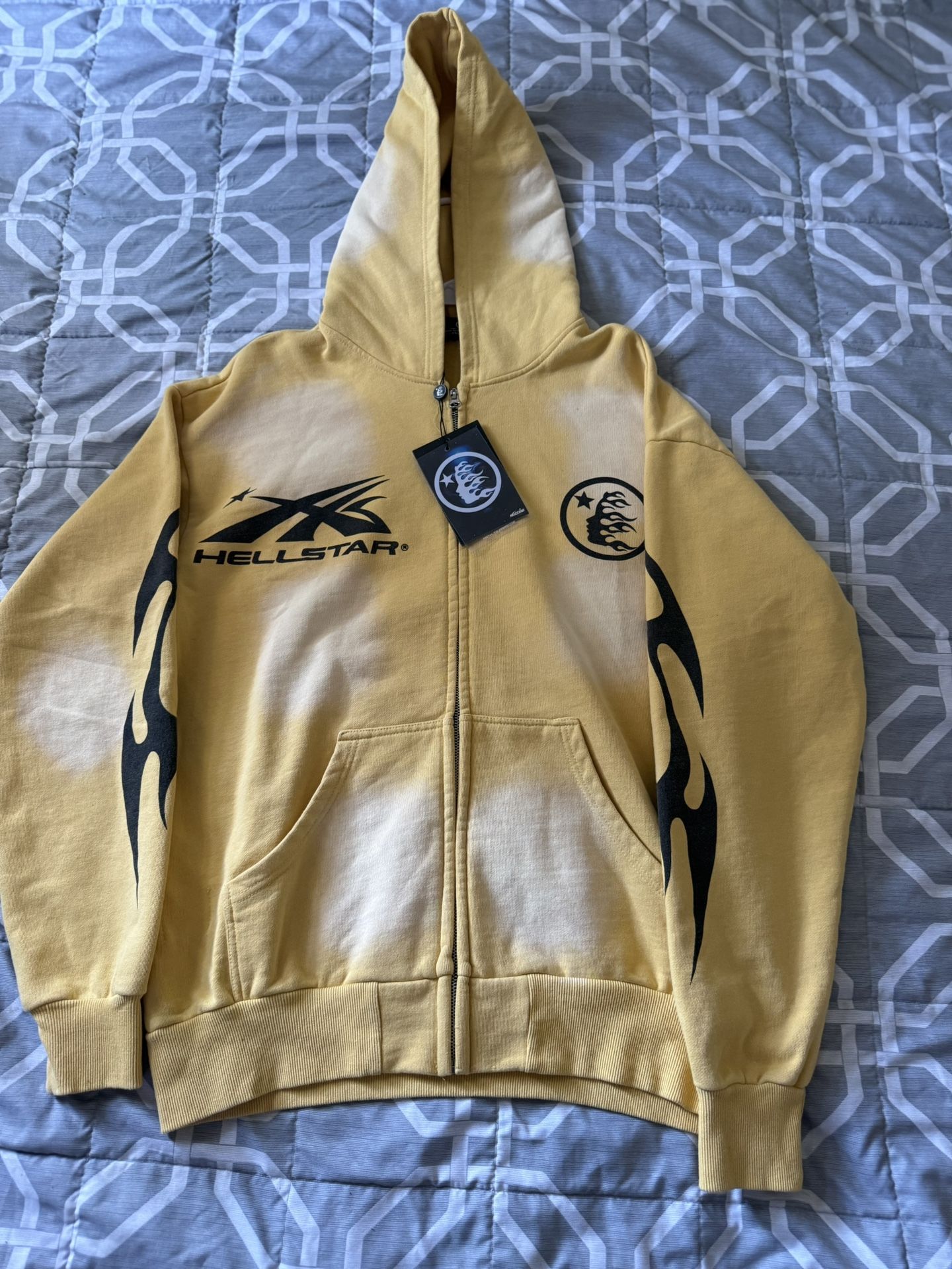 Yellow hell star hoodie