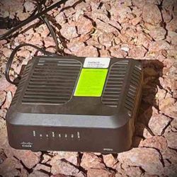 CISCO, MODEL NO.: DPQ3212 CABLE MODEM PHONE
DOCSIS 3.0 EMTA.
  WITH POWER CORD.