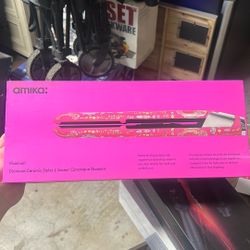 Amika Hair Flat Iron 