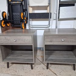 Pair Of Light Gray Elegant Nightstands 