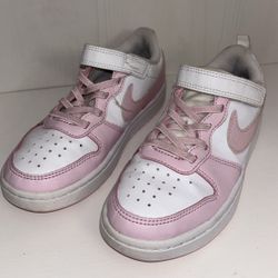 Nike Girls Court Borough Low Recraft Size 1