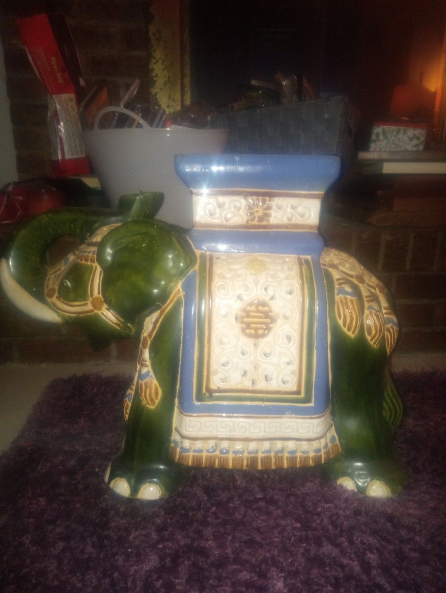 Home Decor Storage Units And Figurines