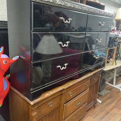 Dressers (brown)
