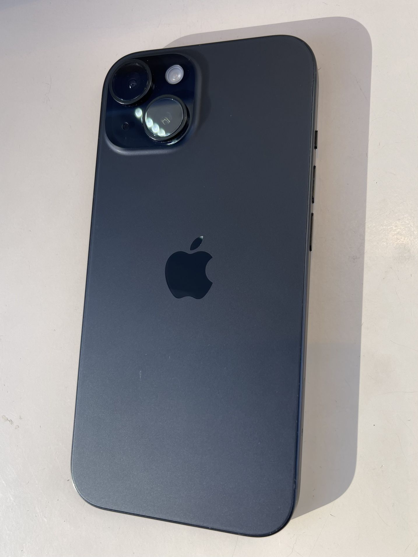 iPhone 15 Unlocked 