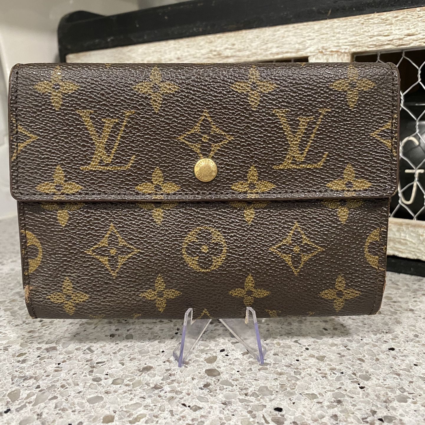 Louis Vuitton Alexandra cloth wallet 