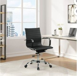 New Mainstays Desk Gaming Computer Chair with Adjustable Height & Swivel - $50ea, two for $80