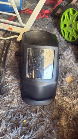 Black Auto-Darkening Welding Helmet