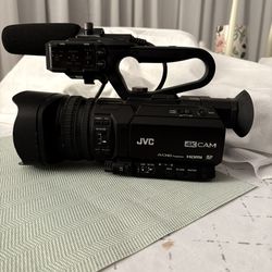 JVC 4K Professional Camcorder w/ XLR Handle – Great for YouTube / Filming