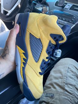 Jordan retro 5s Michigan