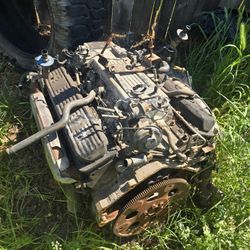 1996 350 LT1 V8 OEM MOTOR !!HAD A OVERHEATING ISSUE NO WATER IN ENGINE!!