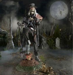 6.5 ft. Animated LED Grave Robber