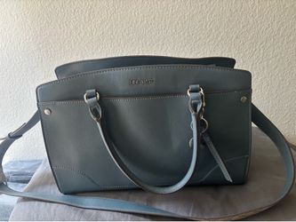 Purse NiNe West