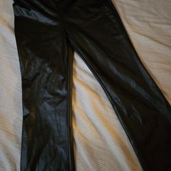 Girls 7/8 Shiny Black Flare Pull Up Pant