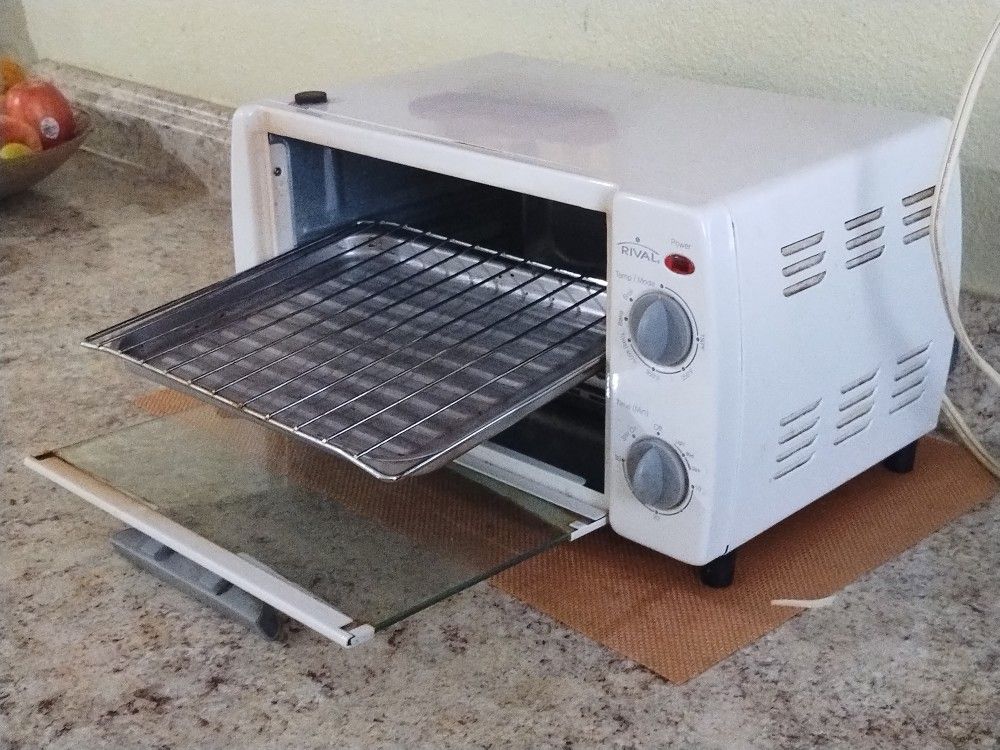 Parrillita Eléctrica Para Calentar El Lonche O Tostar Pan Muy Limpia En Buenas Condiciones