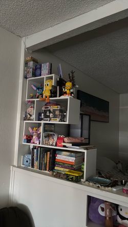 Small book shelf