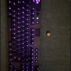 Logitech G915 TKL Tenkeyless Lightspeed Wireless RGB Mechanical Gaming Keyboard. No Wire