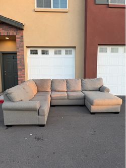 Sectional Couch - Free Delivery