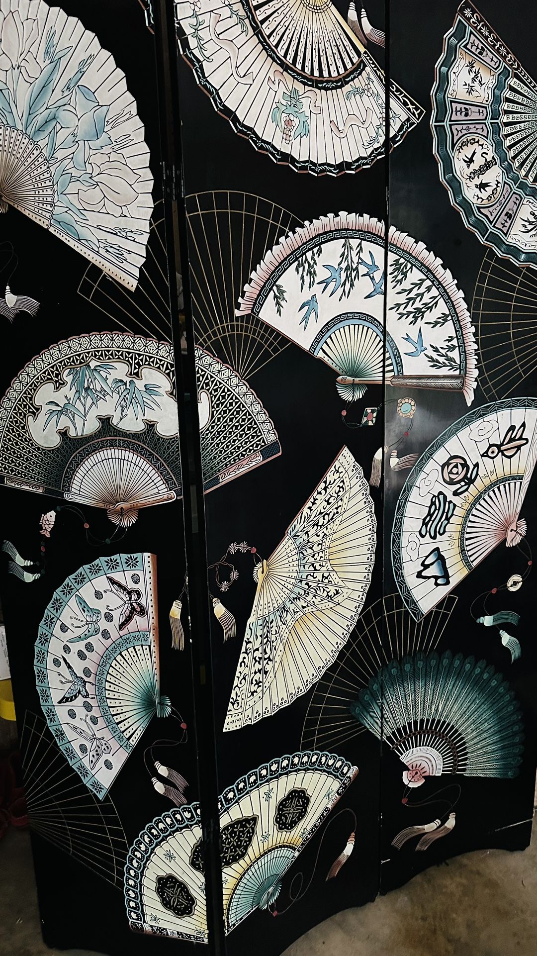 Chinese Wooden Divider Handcrafted