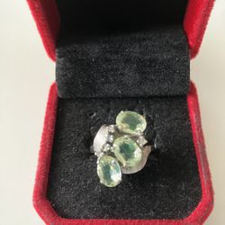 Stunning Peridot And CZ Silver Setting Ring Size 7