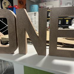 One Letter Sign